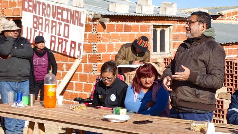 «TRABAJAR EN COMUNIDAD PARA CERRAR BRECHAS Y TRAER SOLUCIONES»