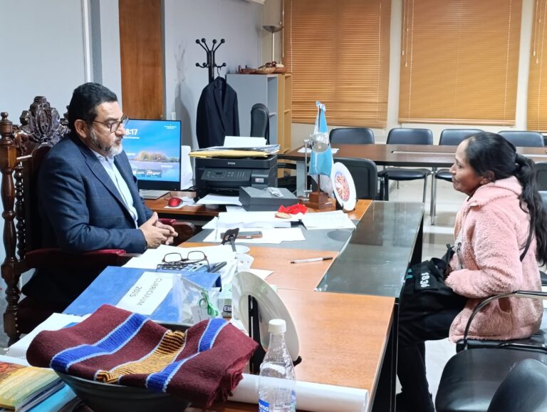 VECINA RECIBIÓ RESPUESTA FAVORABLE EN EL MIÉRCOLES DE AUDIENCIAS