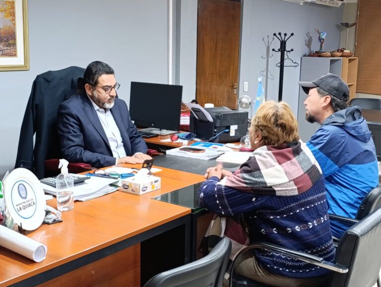 EMPRENDEDORES RECIBIDOS POR EL INTENDENTE