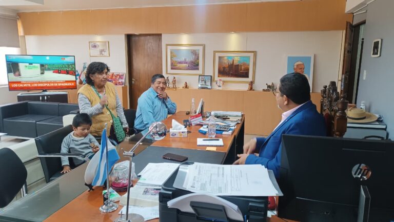 VECINOS DEL BARRIO LUJÁN PLANTEAN SOLUCIÓN A TRAVES DE LAS AUDIENCIAS MUNICIPALES