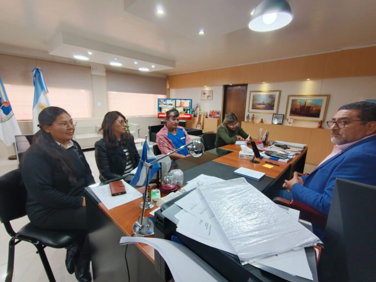 ROSALINDA ANCASI DIALOGÓ CON EL INTENDENTE Y RECIBIÓ RESPUESTAS POSITIVAS