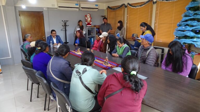 VECINOS DEL BARRIO LUCA ARIAS RATIFICAN SU COMISIÓN Y DENUNCIAN INTENTO DE FALSIFICACIÓN DE SELLO