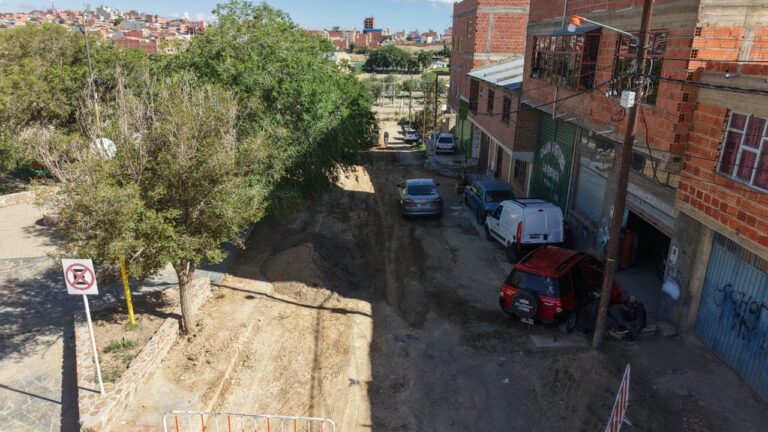 OBRAS PÚBLICAS: AVANZAN TRABAJOS CLAVE EN BARRIOS ESPERANZA Y DISTINTOS SECTORES DE LA QUIACA