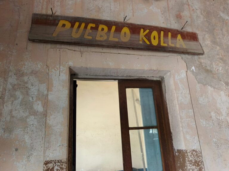 TRABAJO CONJUNTO PARA MEJORAR LA OFICINA DE LA RED DE PUEBLO KOLLA