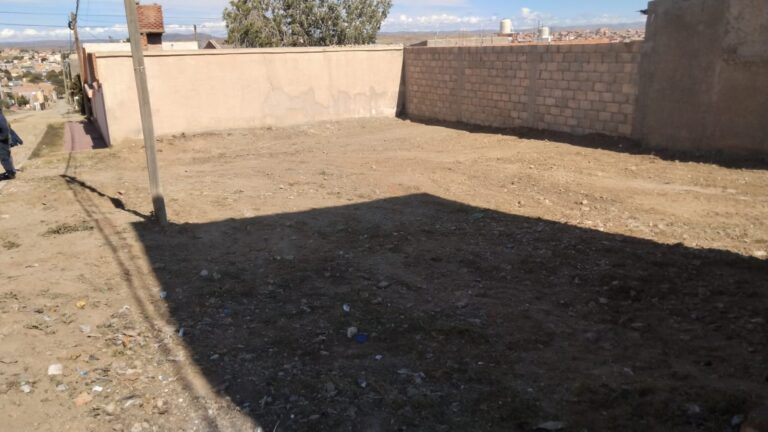 EL MUNICIPIO DE LA QUIACA REALIZÓ LIMPIEZA INTEGRAL EN UN ESPACIO ABANDONADO EN EL Bº EVA PERÓN