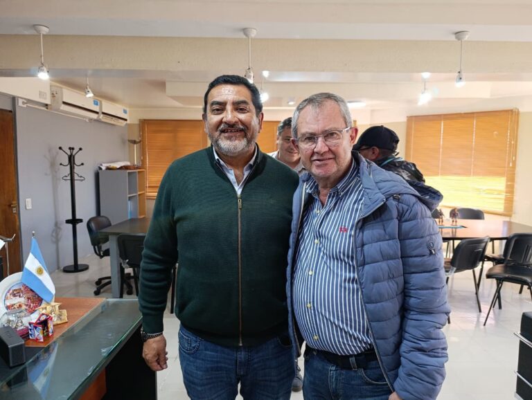 LA QUIACA IMPULSA GESTIONES CONCRETAS PARA QUE MAS FAMILIAS ACCEDAN A SERVICIOS BÁSICOS Y DEJEN ATRÁS LA PRECARIEDAD