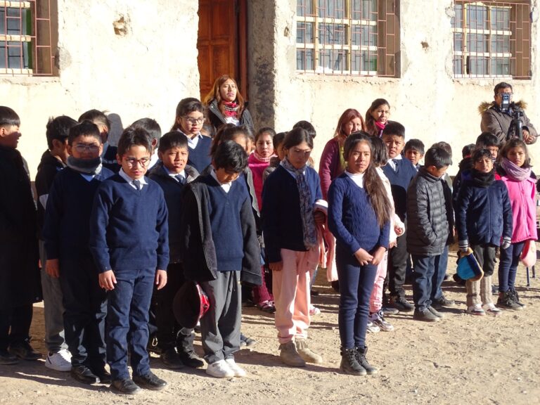 EMOTIVA JORNADA EN EL INGRESO A LA PATRIA LA QUIACA CELEBRÓ EL DÍA DEL HIMNO NACIONAL