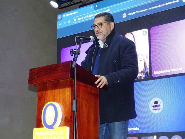 MANKA FIESTA HACIA EL MUNDO PRESENTACIÓN DE LIBROS