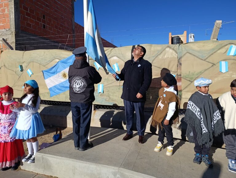 DANTE VELAZQUEZ «QUIEN OLVIDA CÓMO SE HIZO ESTA PATRIA GRANDE DESDE EL INTERIOR, ES UN NEGACIONISTA»