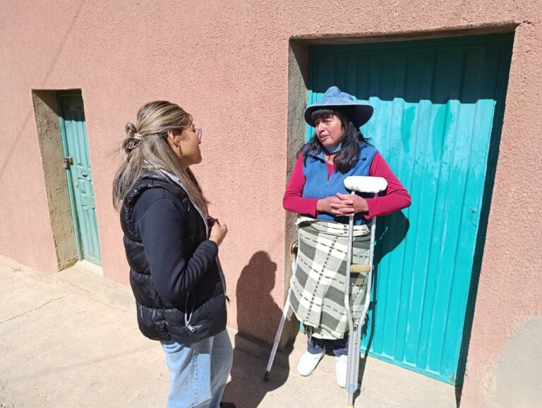 ASISTENCIA INTEGRAL DEL MUNICIPIO A VECINA DEL BARRIO LUJÁN