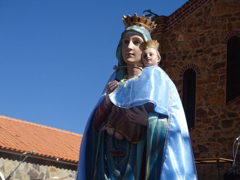 LA QUIACA SE VISTIÓ DE FIESTA Y DEVOCIÓN EN HONOR A LA VIRGEN DEL PERPETUO SOCORRO