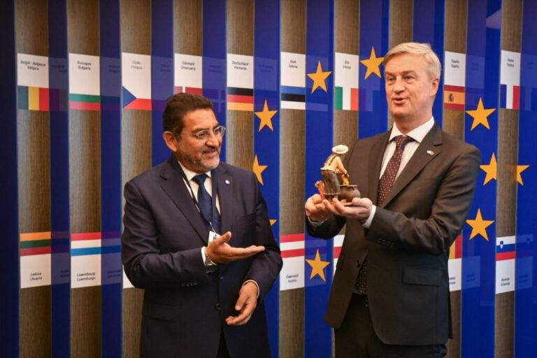 LA QUIACA PROYECTA SU POTENCIAL GEOPOLÍTICO ANTE LA UNIÓN EUROPEA