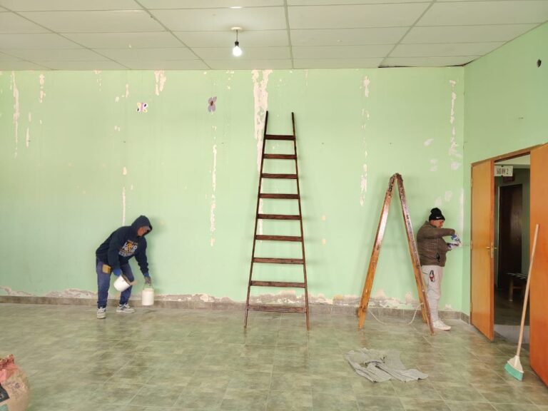 LA MUNICIPALIDAD FORTALECE LOS ESPACIOS COMUNITARIOS CON OBRAS DE REFACCIÓN Y MANTENIMIENTO