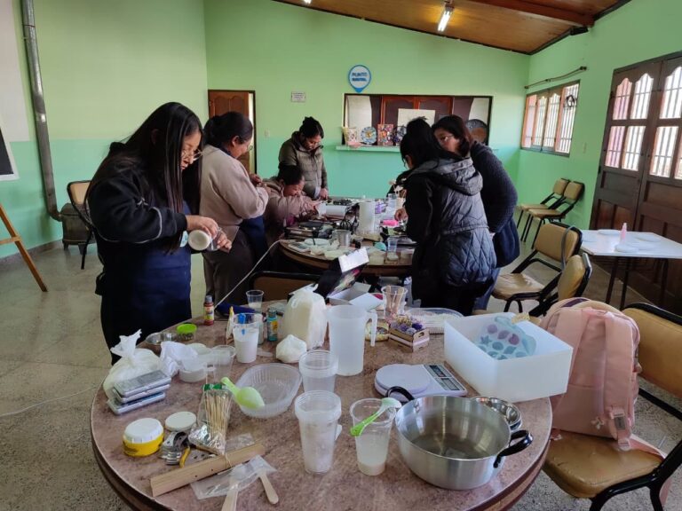 DESARROLLO SOCIAL FORTALECE EL EMPRENDEDURISMO Y PONE EN MARCHA NUEVAS PROPUESTAS PARA LA COMUNIDAD