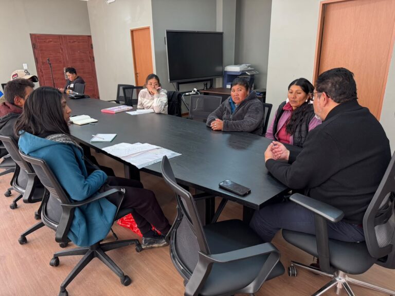 LA MUNICIPALIDAD AVANZA EN LA REGULARIZACIÓN DOMINIAL DEL BARRIO LA CRUZ