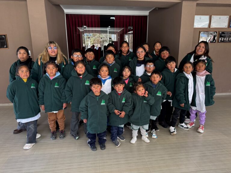 ALUMNOS DE LA ESCUELA N° 292 DE MINA BÉLGICA VISITARON LA QUIACA Y DISFRUTARON DE UNA JORNADA RECREATIVA EN EL MARCO DEL PROYECTO “LA MUNI VA AL COLE”