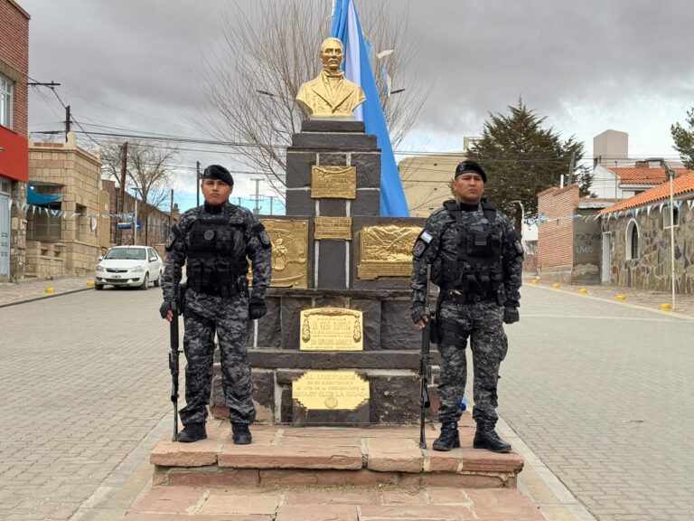 ACTO CONMEMORATIVO POR EL PASO A LA INMORTALIDAD DEL GENERAL JOSÉ DE SAN MARTÍN