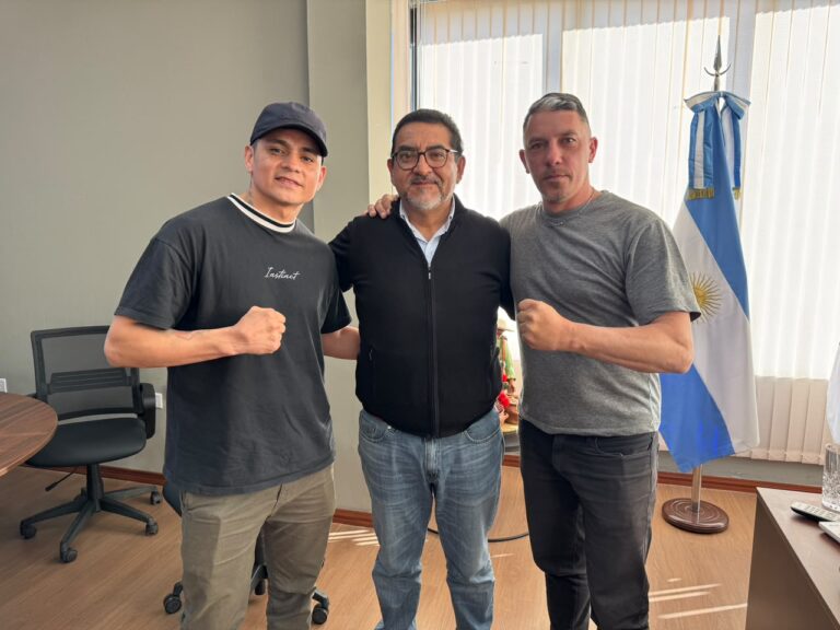 LA QUIACA RECIBIÓ AL BOXEADOR «TNT» FABIÁN MAIDANA EN VISITA HISTÓRICA PREVIA A SU PELEA EN ESTADOS UNIDOS
