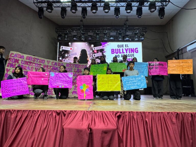 LA QUIACA FORTALECE EL COMPROMISO CONTRA EL BULLYING CON UNA JORNADA INTERINSTITUCIONAL