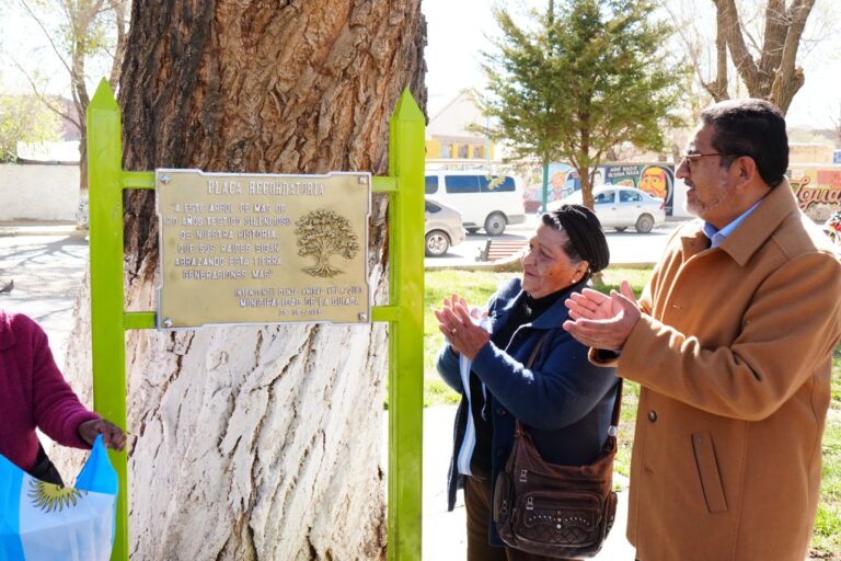 LA QUIACA RINDIÓ HOMENAJE A SUS ÁRBOLES CENTENARIOS Y PUSO EN VALOR SU PATRIMONIO NATURAL