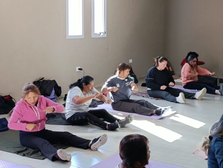 ADULTOS MAYORES: LA DIRECCIÓN DE DEPORTES FORTALECE LAS PROPUESTAS DE ACTIVIDAD FÍSICA Y BIENESTAR