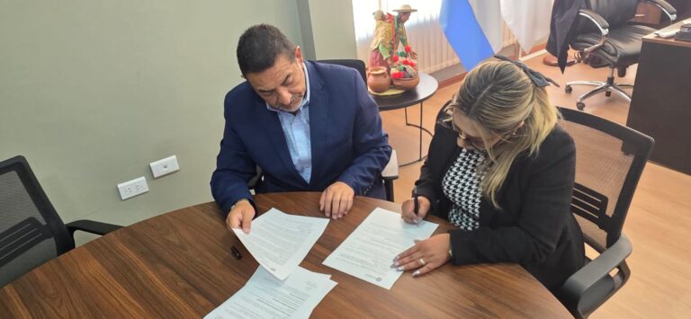 LA GESTIÓN DEL INTENDENTE DANTE VELAZQUEZ IMPULSA LA PROYECCIÓN INTERNACIONAL DE LA MANKA FIESTA JUNTO A JÓVENES ESTUDIANTES LOCALES