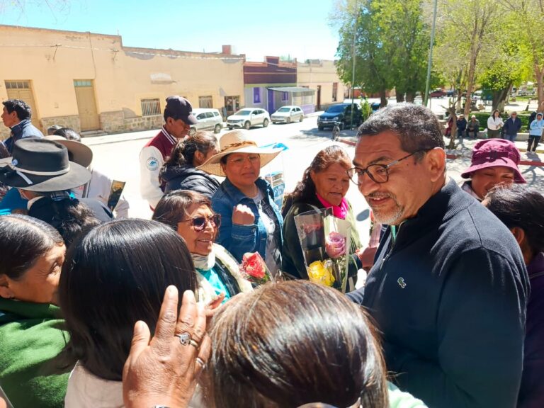 “SEMBRARON SEMILLAS, SOMOS NOSOTROS SUS HIJOS”: EL EMOTIVO MENSAJE DEL INTENDENTE DANTE VELAZQUEZ EN EL DÍA DE LA MADRE