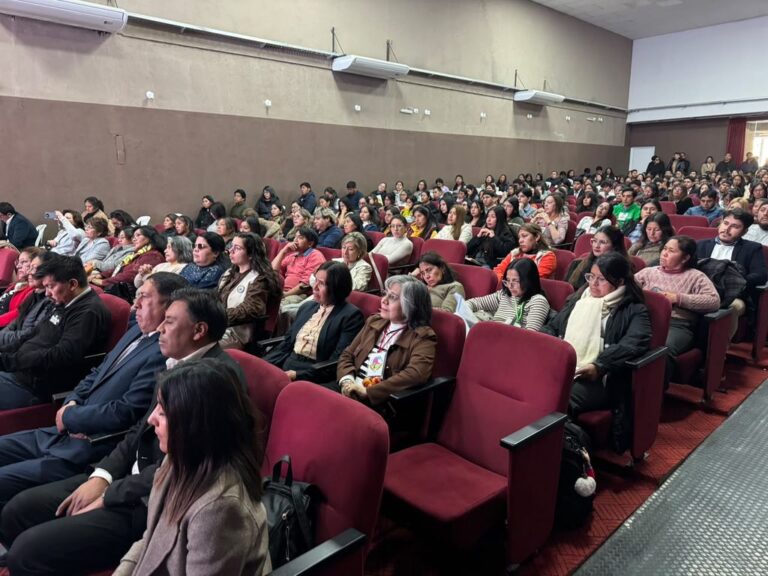 LA MUNICIPALIDAD DE LA QUIACA Y LOS INSTITUTOS DE EDUCACIÓN SUPERIOR IMPULSAN LA III JORNADA DE INVESTIGACIÓN INTERINSTITUCIONAL EN EL COMPLEJO MANKA FIESTA